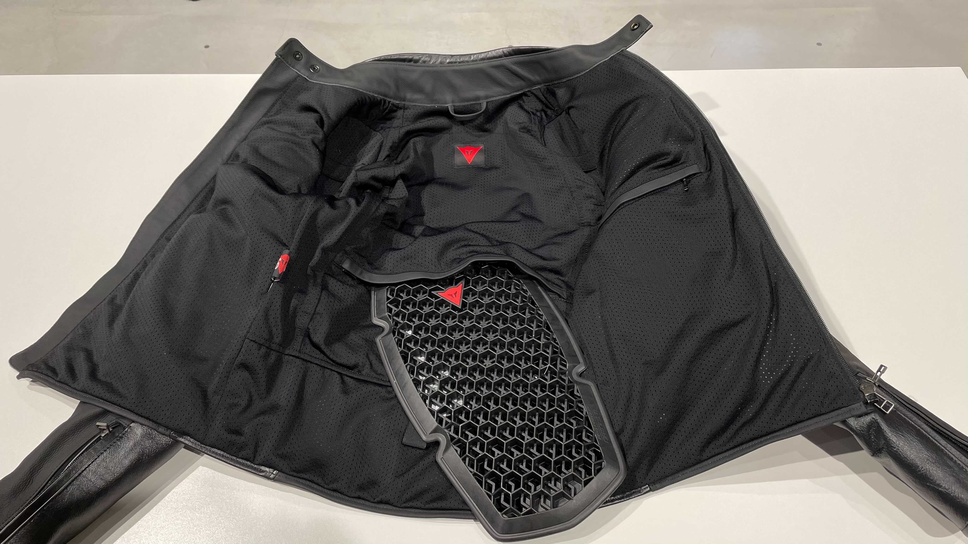 普段使いにも最適なアーバンスタイルジャケット【SAN DIEGO LEATHER